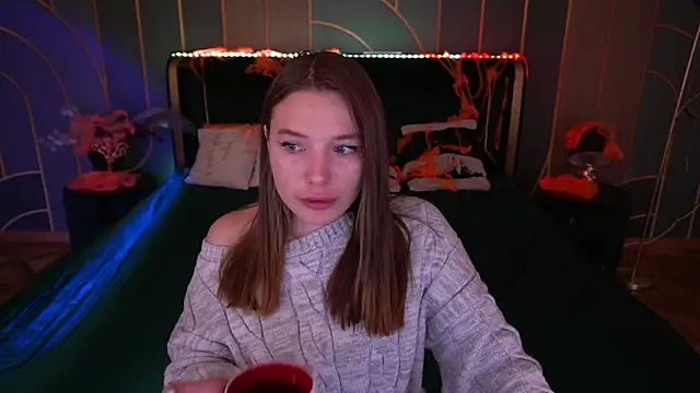 Snapshot of IceDanielles chatting on 28, 10, 2025 IceDanielles online show from 28, 10, 2025