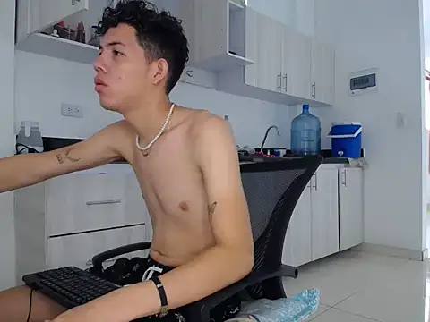adams pervert love online show from 18, 3, 2025