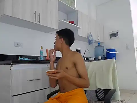 adams pervert love online show from 18, 3, 2025