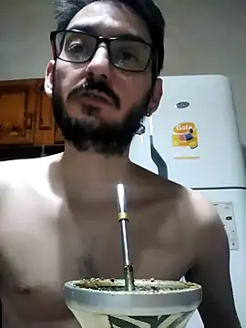 Snapshot of FefeDicKO chatting on 13, 12, 2024 FefeDicKO online show from 13, 12, 2024