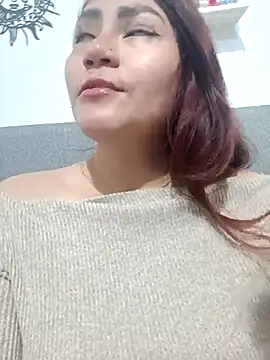 Snapshot of ZUCAAT chatting on 14, 11, 2025 ZUCAAT online show from 14, 11, 2025