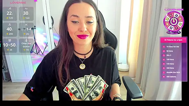Snapshot of PlayfulGoddess chatting on 10, 6, 2026 PlayfulGoddess online show from 10, 6, 2026