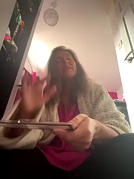 Snapshot of Lwhite1 chatting on 26, 9, 2025 Lwhite1 online show from 26, 9, 2025