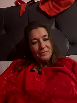 Snapshot of Lwhite1 chatting on 26, 10, 2025 Lwhite1 online show from 26, 10, 2025