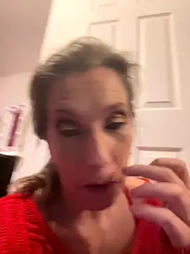 Snapshot of Lwhite1 chatting on 30, 10, 2025 Lwhite1 online show from 30, 10, 2025