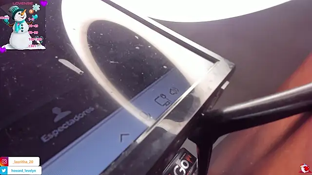 Snapshot of evelyn_23 chatting on 4, 12, 2025 evelyn 23 online show from 4, 12, 2025