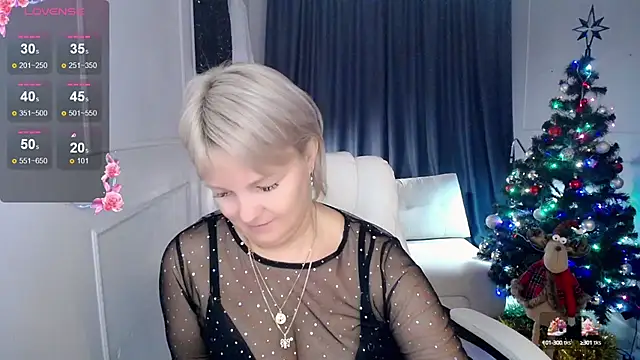 Snapshot of Juarnea chatting on 18, 12, 2024 Juarnea online show from 18, 12, 2024