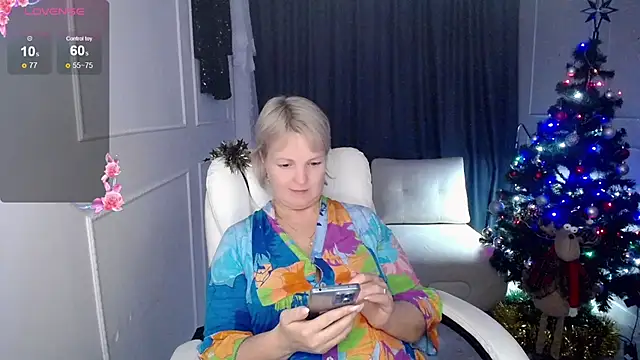 Snapshot of Juarnea chatting on 19, 12, 2024 Juarnea online show from 19, 12, 2024