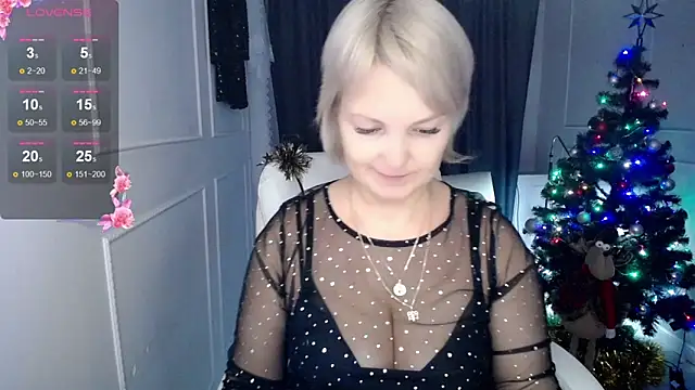 Snapshot of Juarnea chatting on 25, 12, 2024 Juarnea online show from 25, 12, 2024