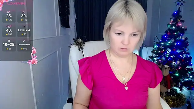Snapshot of Juarnea chatting on 2, 1, 2025 Juarnea online show from 2, 1, 2025