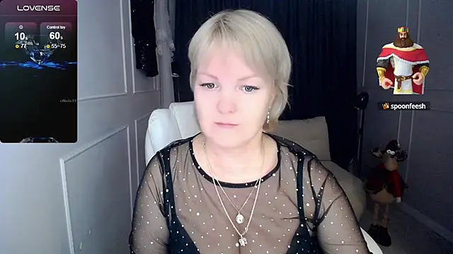 Snapshot of Juarnea chatting on 1, 2, 2025 Juarnea online show from 1, 2, 2025