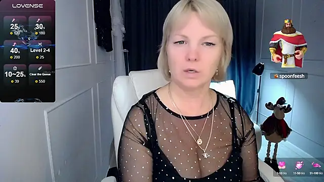 Snapshot of Juarnea chatting on 1, 2, 2025 Juarnea online show from 1, 2, 2025