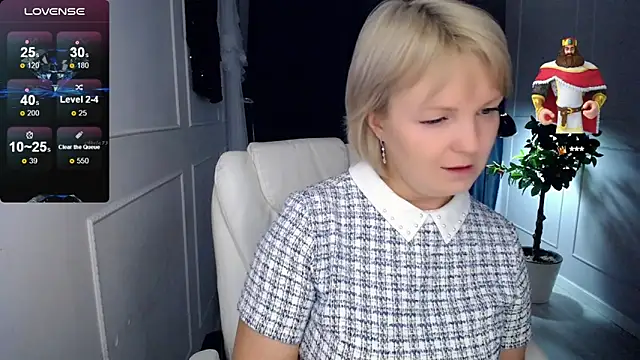Snapshot of Juarnea chatting on 3, 2, 2025 Juarnea online show from 3, 2, 2025