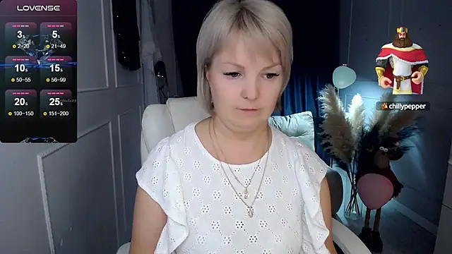 Snapshot of Juarnea chatting on 6, 3, 2025 Juarnea online show from 6, 3, 2025