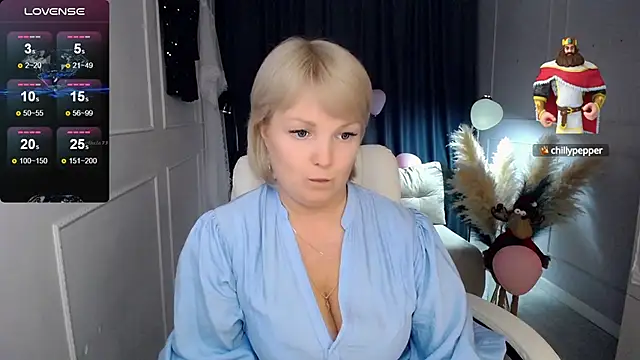 Snapshot of Juarnea chatting on 10, 3, 2025 Juarnea online show from 10, 3, 2025