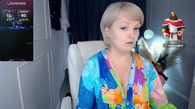 Snapshot of Juarnea chatting on 11, 3, 2025 Juarnea online show from 11, 3, 2025