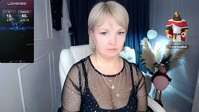 Snapshot of Juarnea chatting on 12, 3, 2025 Juarnea online show from 12, 3, 2025