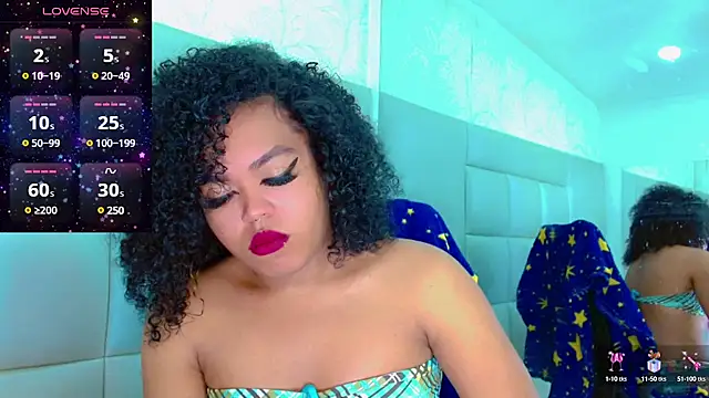 Snapshot of KayleighDreams_ chatting on 6, 2, 2025 KayleighDreams  online show from 6, 2, 2025