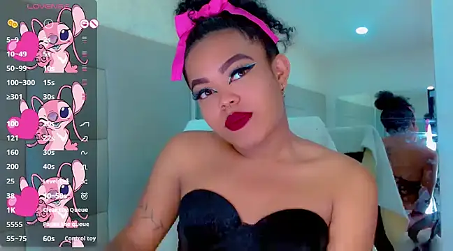 Snapshot of KayleighDreams_ chatting on 25, 2, 2025 KayleighDreams  online show from 25, 2, 2025