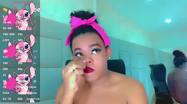 Snapshot of KayleighDreams_ chatting on 25, 2, 2025 KayleighDreams  online show from 25, 2, 2025
