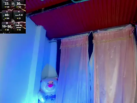 Snapshot of KayleighDreams_ chatting on 27, 9, 2025 KayleighDreams  online show from 27, 9, 2025