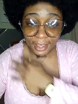 CocoBootyyy online show from 28, 9, 2025