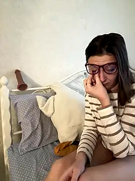 BeatriceTender online show from 15, 12, 2025