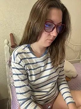 BeatriceTender online show from 6, 4, 2026