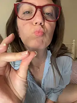 BeatriceTender online show from 18, 5, 2026