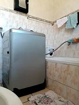 Snapshot of the_greatt chatting on 26, 11, 2025 the greatt online show from 26, 11, 2025