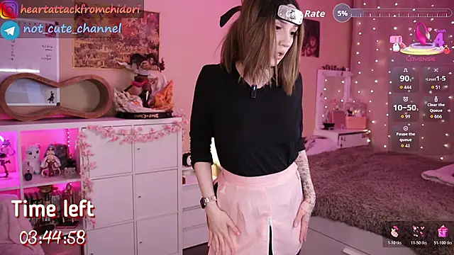 Snapshot of yourcutewaifu chatting on 20, 10, 2025 yourcutewaifu online show from 20, 10, 2025