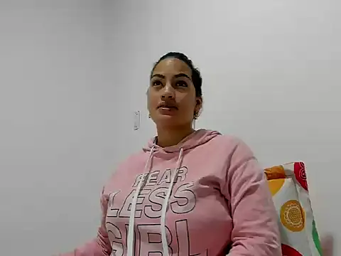 SamanthaBeke online show from 28, 4, 2026