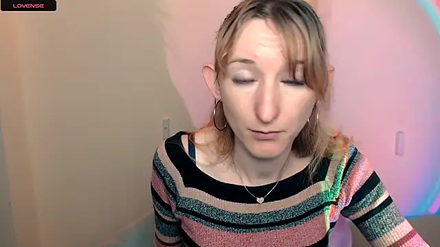 Snapshot of AmandaSell chatting on 25, 9, 2025 AmandaSell online show from 25, 9, 2025