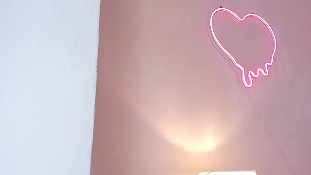 Ashley glow online show from 20, 12, 2024