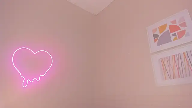 Ashley glow online show from 18, 1, 2025