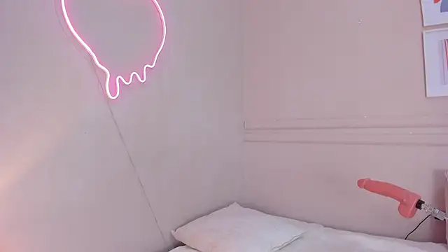 Ashley glow online show from 29, 1, 2025