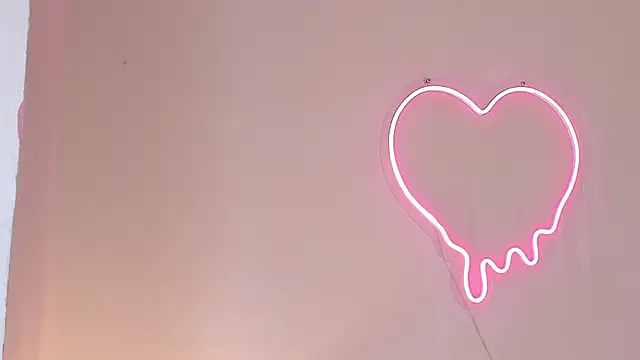 Ashley glow online show from 4, 2, 2025
