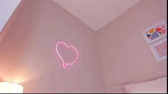 Ashley glow online show from 8, 3, 2025