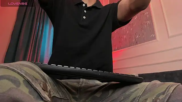 Lion Dynamite online show from 8, 9, 2025