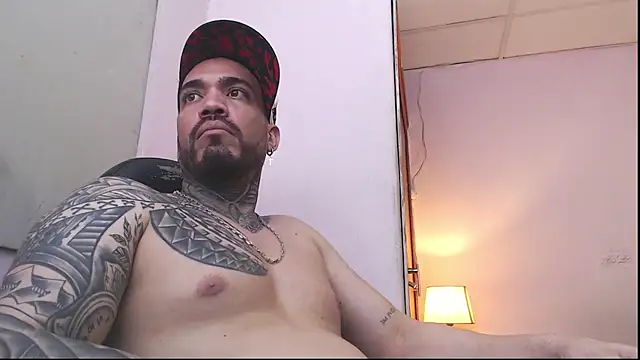 Snapshot of Angel_sex_latin chatting on 22, 12, 2024 Angel sex latin online show from 22, 12, 2024