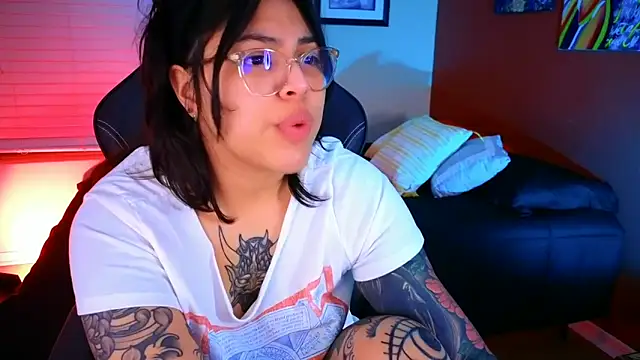Snapshot of miacanela_xo chatting on 29, 12, 2024 miacanela xo online show from 29, 12, 2024