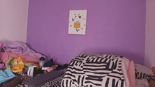 vale ross  online show from 28, 1, 2025