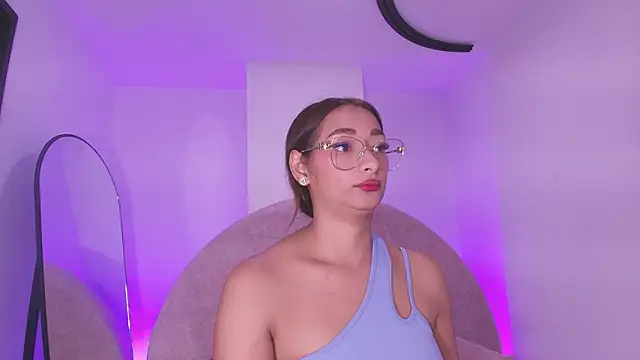 Snapshot of vale_ross_ chatting on 26, 3, 2026 vale ross online show from 26, 3, 2026