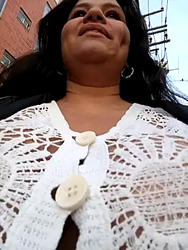 Snapshot of Julieta-tits chatting on 14, 12, 2024 Julieta-tits online show from 14, 12, 2024