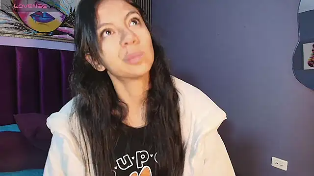 Tamaraakins online show from 7, 10, 2025