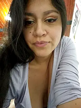 Snapshot of lombarlana-89 chatting on 2, 3, 2025 lombarlana-89 online show from 2, 3, 2025
