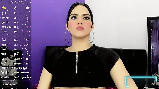 Snapshot of valentina_princess_ chatting on 29, 10, 2025 valentina princess  online show from 29, 10, 2025