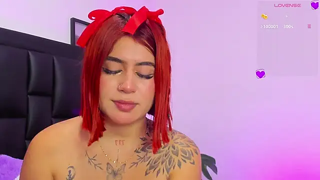 SoofiRosse online show from 8, 1, 2025