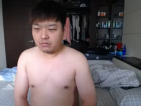 taiwansmalldickchubby online show from 10, 3, 2026