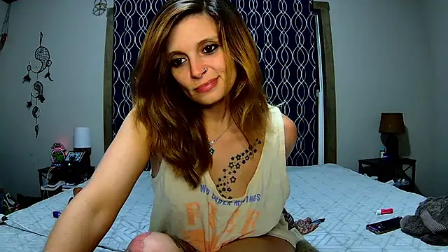 Snapshot of ZeelaXoXo chatting on 3, 12, 2024 ZeelaXoXo online show from 3, 12, 2024